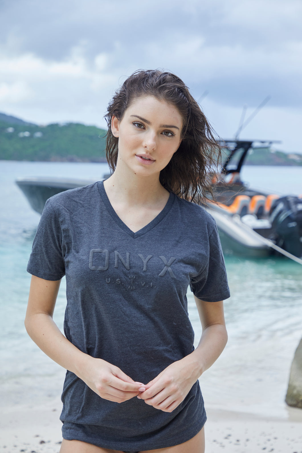 Onyx Logo V-neck Tee